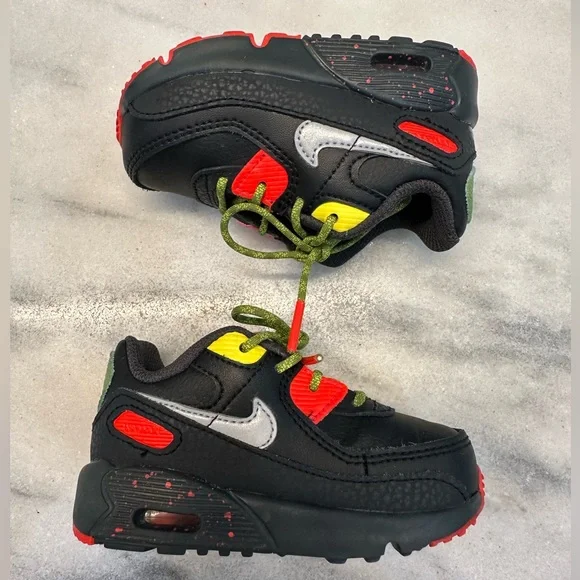 Nike Baby Air Max 90 Sneakers color Black Asparagus  size 5 - Picture 3 of 8